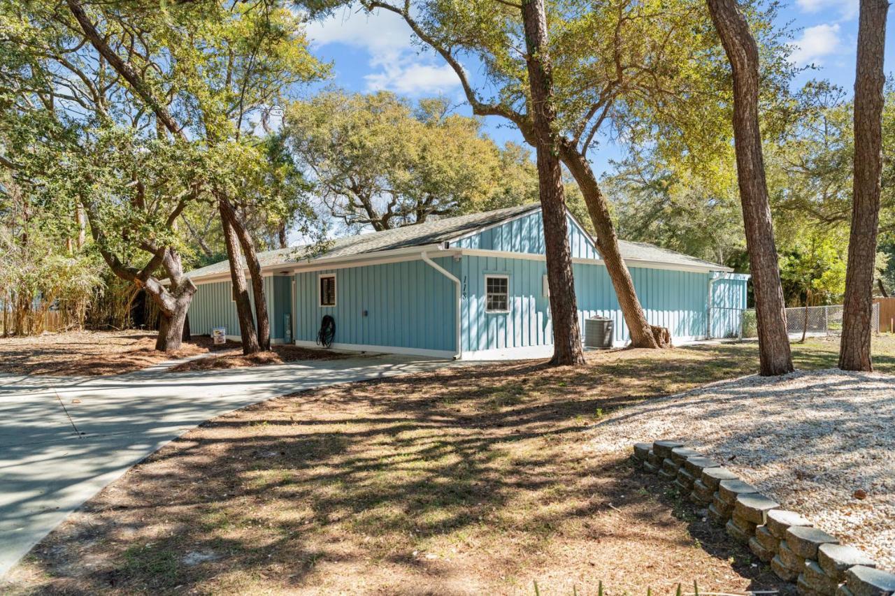 The Blue Lagoon Pine Knoll Shores Exterior foto